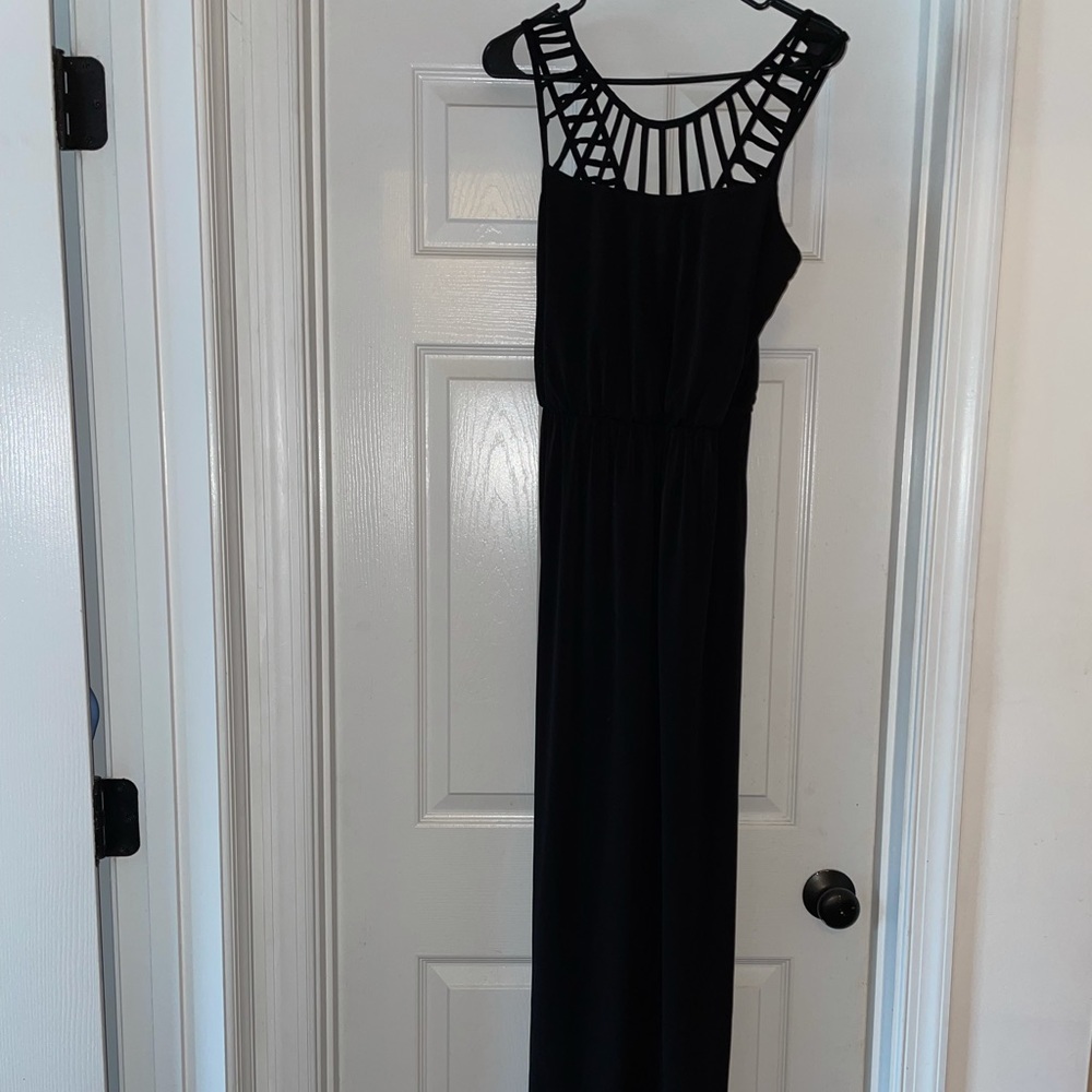 Cute black maxi dress